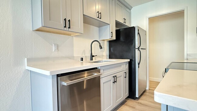 Foto del edificio - 2BD/2BA - Mountain View Condo with Pool, Spa & Clubhouse - Pets Welcome!