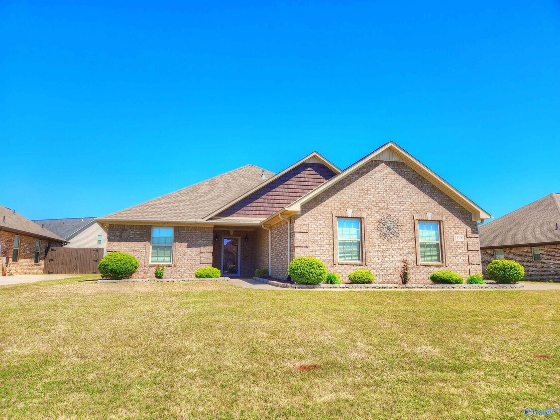 Primary Photo - 13390 Callaway Dr