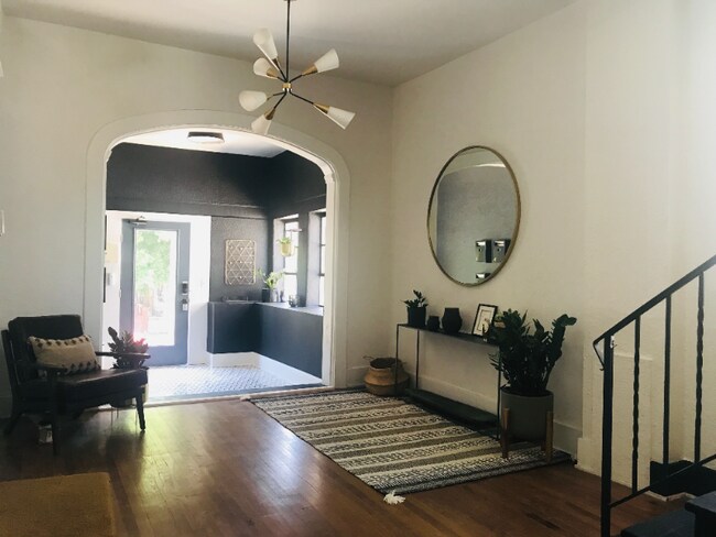 Foto del edificio - 1266 Lafayette St