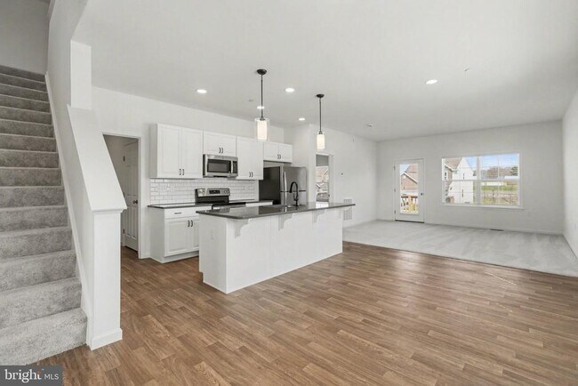 Foto del edificio - 7884 Oakbrook Dr