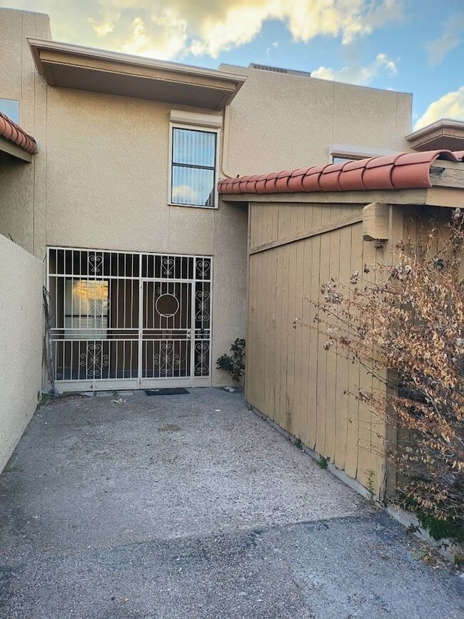 Building Photo - 951 N. Camino Seco (85710)