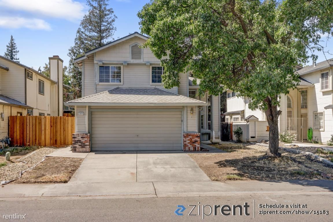 Primary Photo - 4 br, 2.5 bath House - 8633 Northam Drive,...
