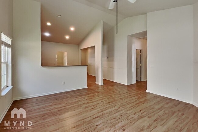 Foto del edificio - 1297 Winwood Dr
