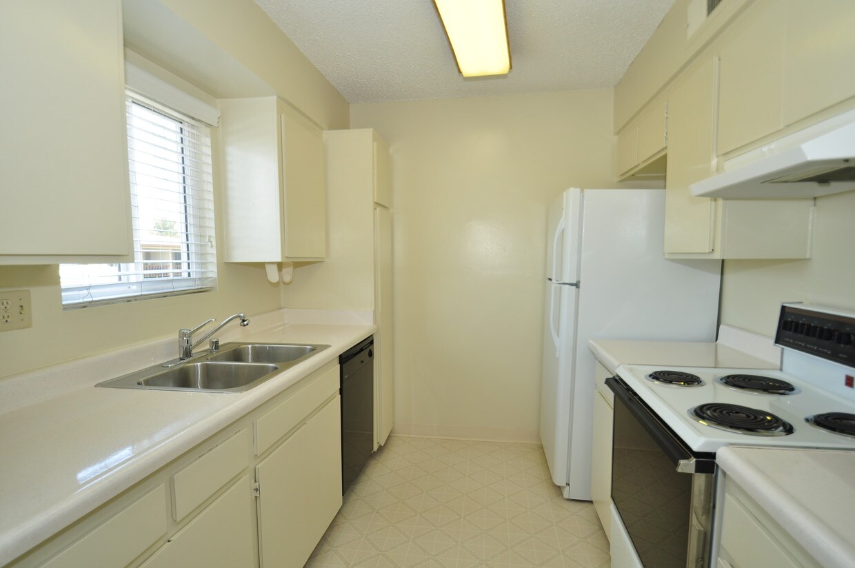 Crestview Apartments Apartments in La Mesa, CA Westside Rentals