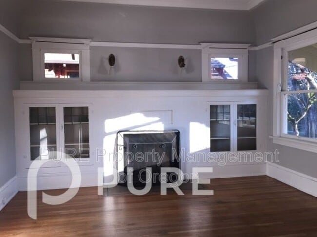 Building Photo - 2629 SE 43rd Ave