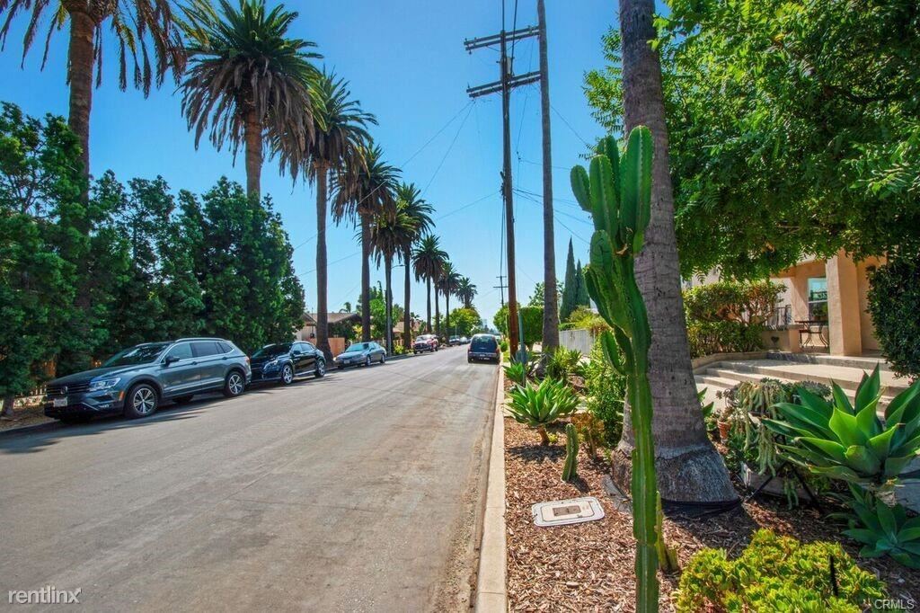 2 br, 2 bath House 969 Manzanita St House Rental in Los Angeles, CA