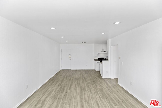 Foto del edificio - 15314 Gault St
