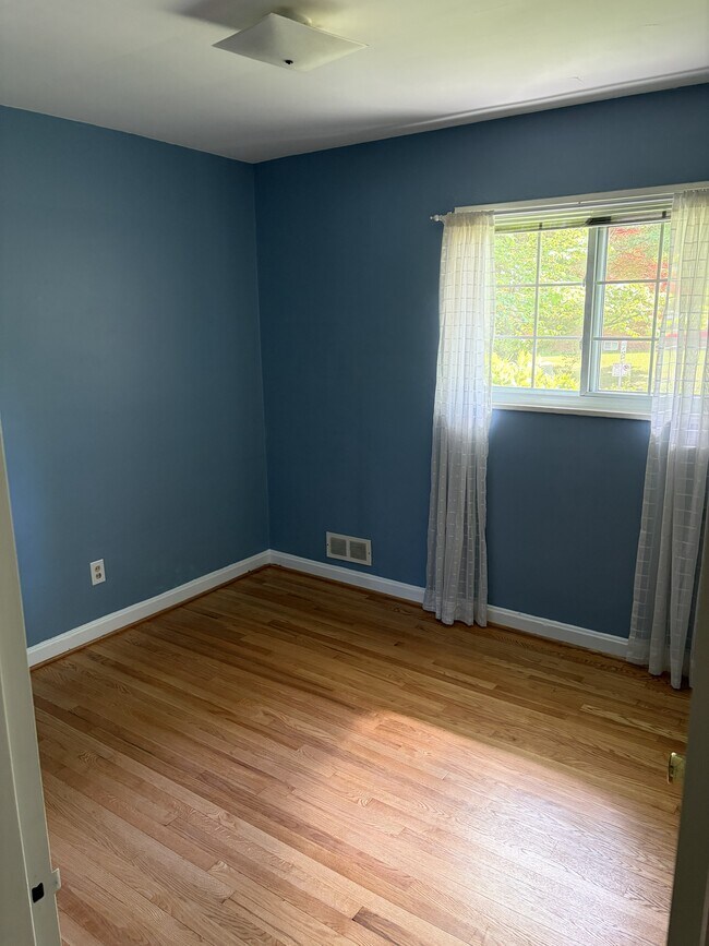 Foto del edificio - 9311 Chanute Dr