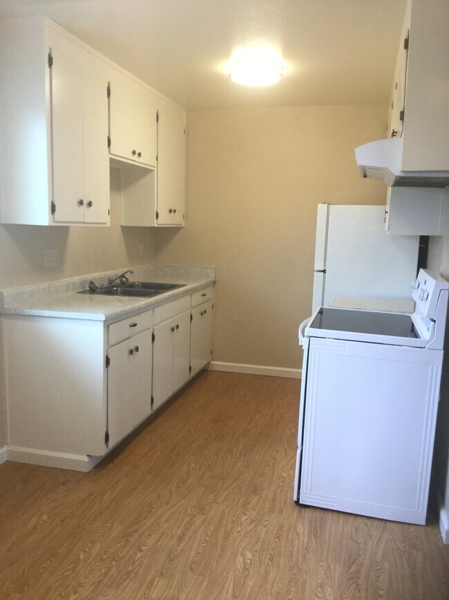 Cocina - 135 Clay St