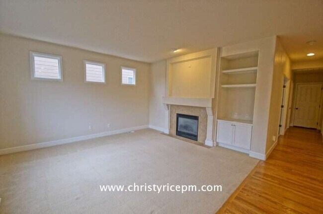 Building Photo - 308 239th Way SE
