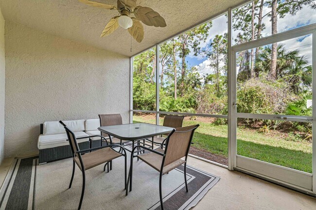 Foto del edificio - ** Immaculate Blue Heron Sanctuary Condo ~ Available ASAP **