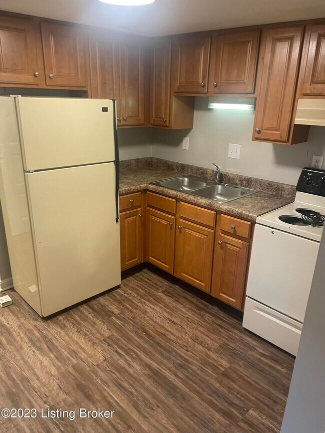 Foto del edificio - 404 N Hite Ave