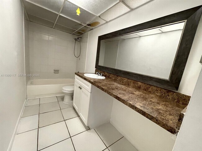 Foto del edificio - 2800 NW 56th Ave