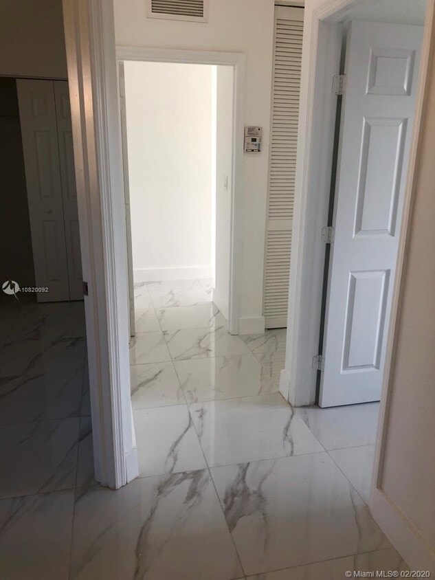 Foto del edificio - 9165 SW 227th St