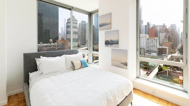 Foto del edificio - 490 10th Ave
