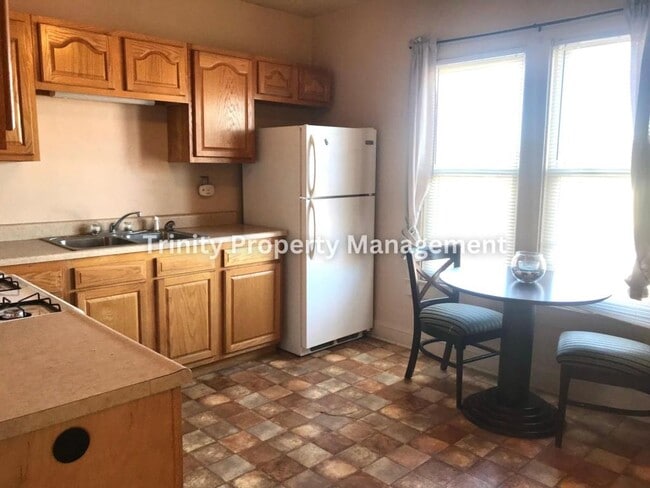 Foto del edificio - 1625 Hamill Ave