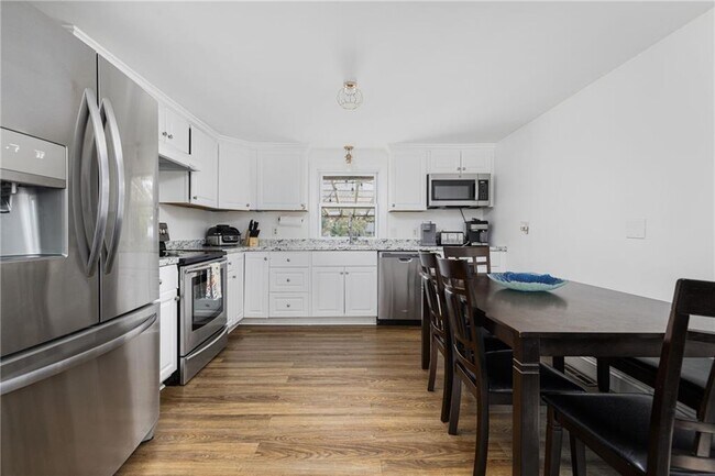 Foto del edificio - 340 Old Mill Ln