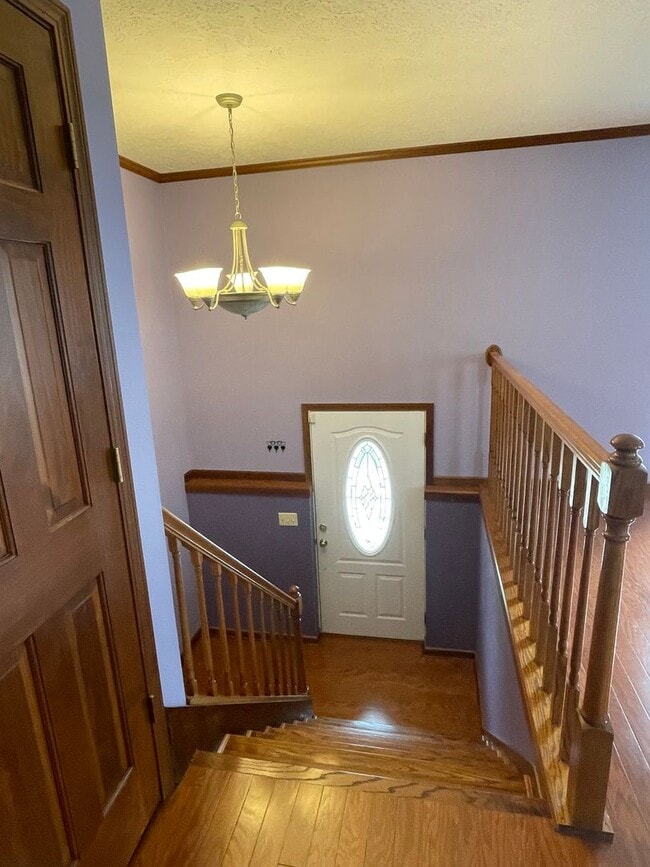 Building Photo - Three-Bedroom Two Bath Townhome in Charleston Cross Lanes Area