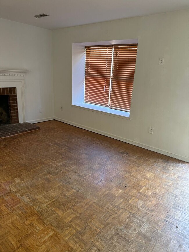Foto del edificio - 3 Br ,1.5 bath duplex in Barboursville