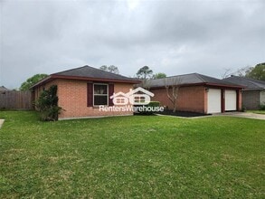 Building Photo - 2830 Virginia Colony Dr