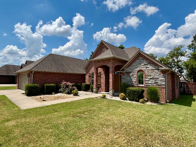 Foto del edificio - 702 SW Barn Valley Rd