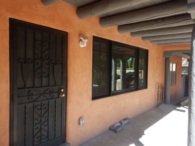 Building Photo - 1208 Galisteo Pkwy