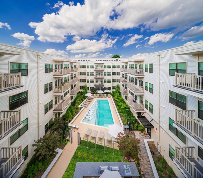 Building Photo - Atelier