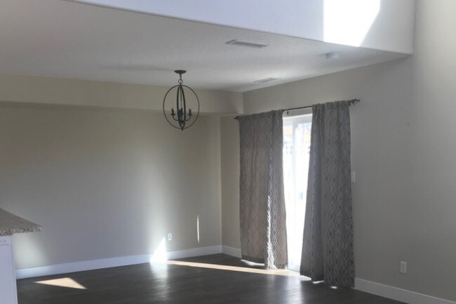 Foto del edificio - 449 W 2150 N