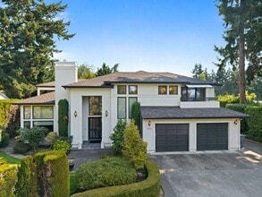 Building Photo - 620 Evergreen Point Rd