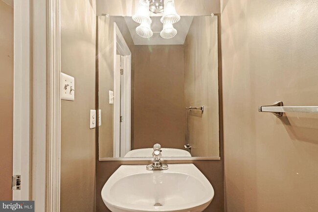 Foto del edificio - 6305 Troy Ct