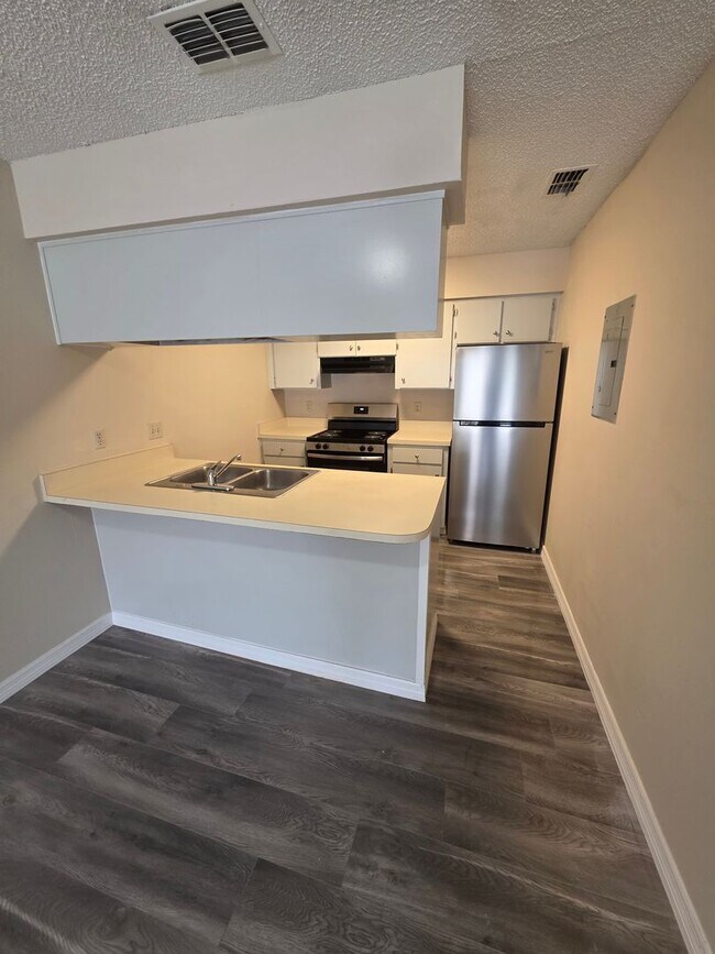 Foto del edificio - SE 30th Pl 5370 - 5370 SE 30th P
