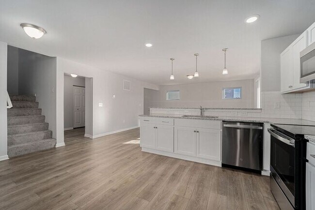 Building Photo - 2309 Richardson Ct