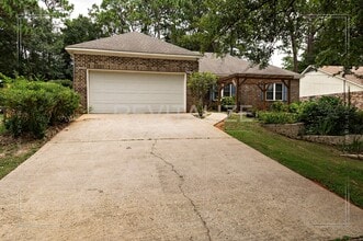 Building Photo - 105 Ventura Cir
