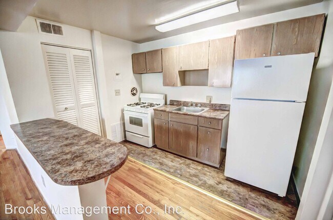 Foto del edificio - 4221-4233 Hickory Ave