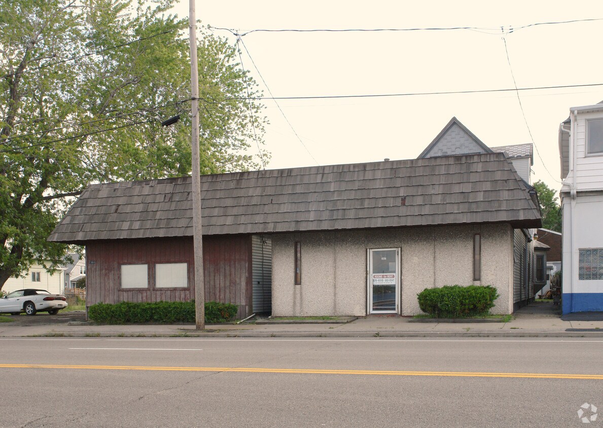 Foto principal - 2867-2969 Niagara St