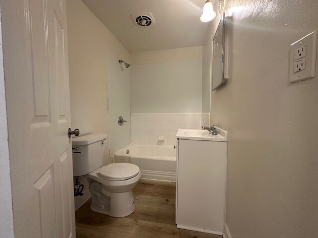 Foto del edificio - 1008 Anderson Pl