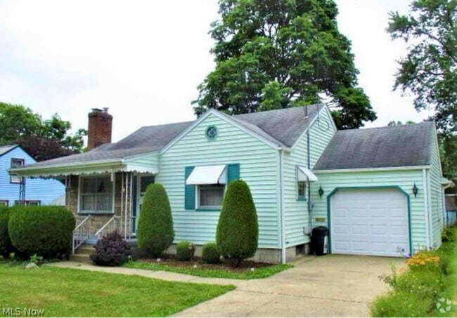 Building Photo - 2239 Renwick Dr