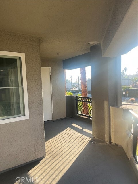 Foto del edificio - 310 Lake St