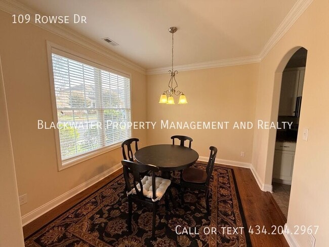 Photo - 109 Rowse Dr House