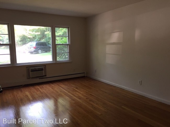 Building Photo - 12 Arbor Hill Dr