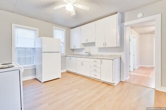 Building Photo - 645 5th St