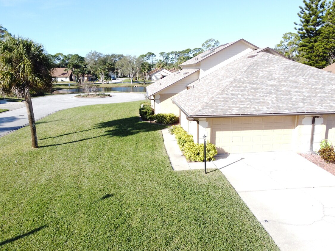 Foto principal - 816 Brimfield Ct