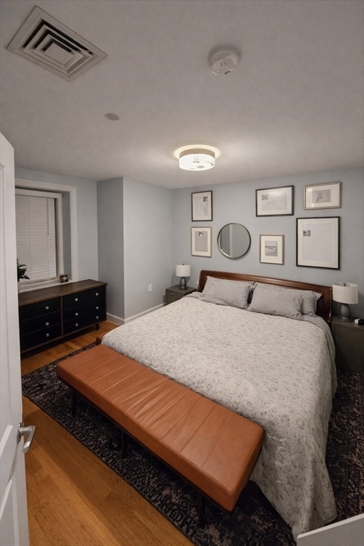 Building Photo - 214-216-216 E Eagle St