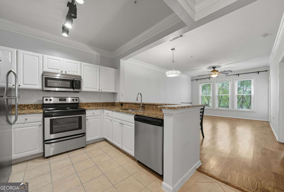 Foto principal - 1850 Cotillion Dr