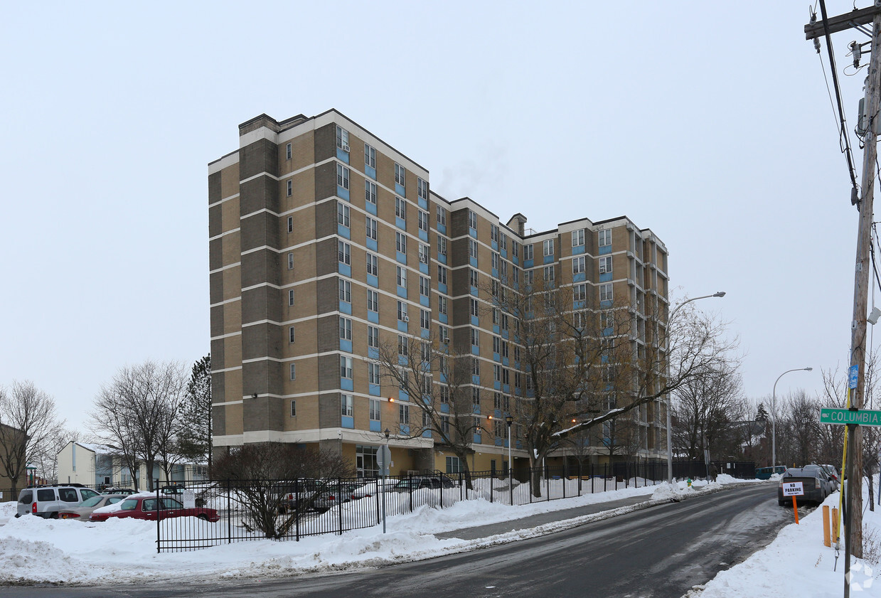 Primary Photo - Columbia Apartments