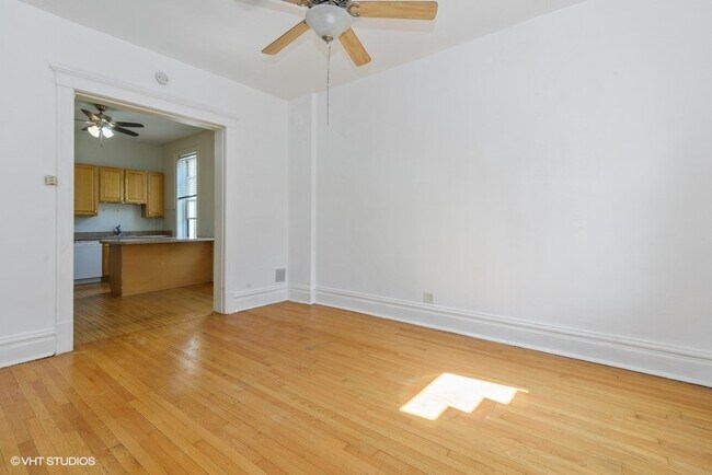 Building Photo - 1939 W Thomas St