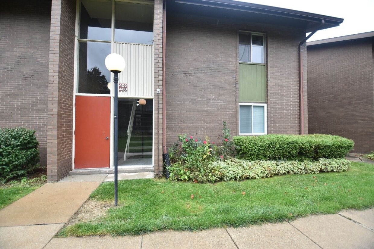 2500 Topsfield Rd Unit 2500 Topsfield 407, South Bend, IN 46614
