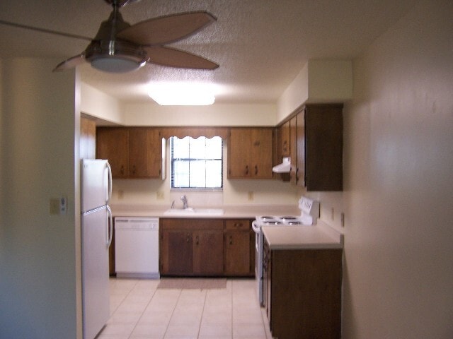 Building Photo - 1930 Larette Dr
