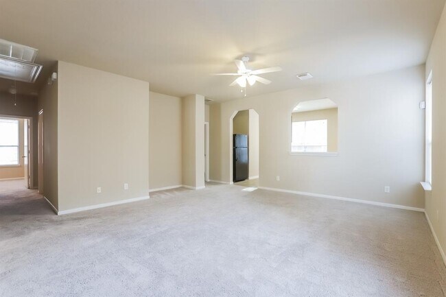 Building Photo - 22035 Willow Downs Dr