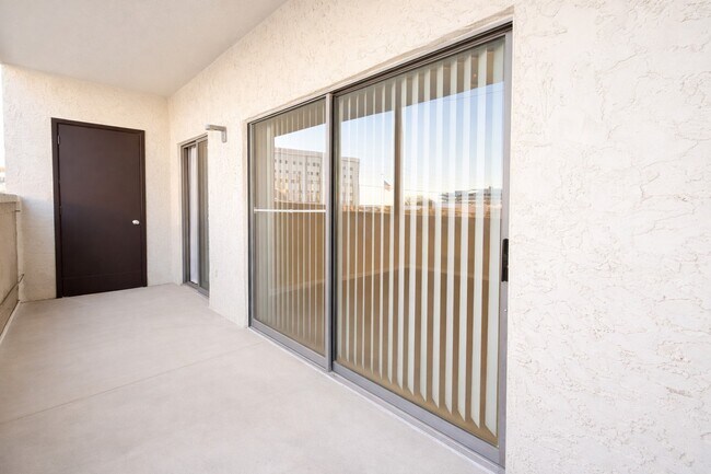 Building Photo - 8529 Hearth Dr